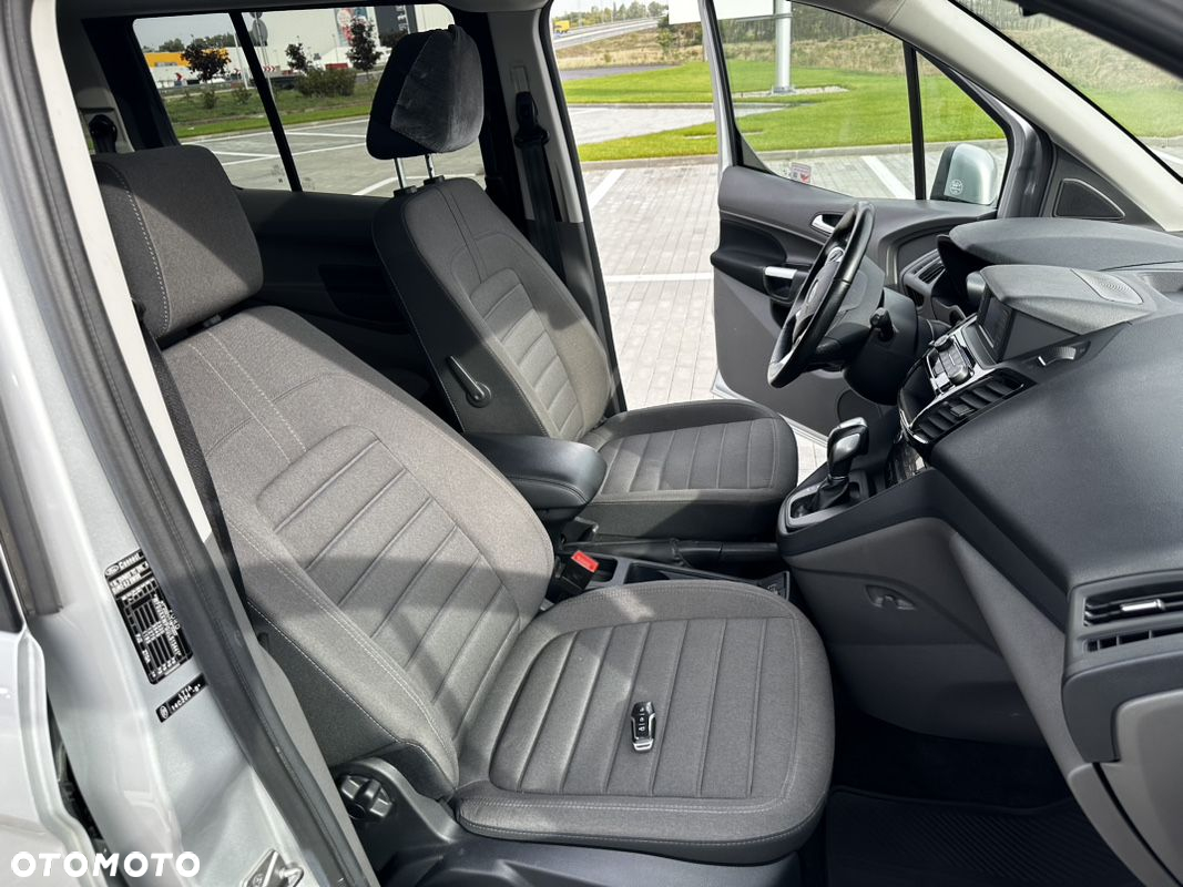 Ford Tourneo Connect Grand - 19