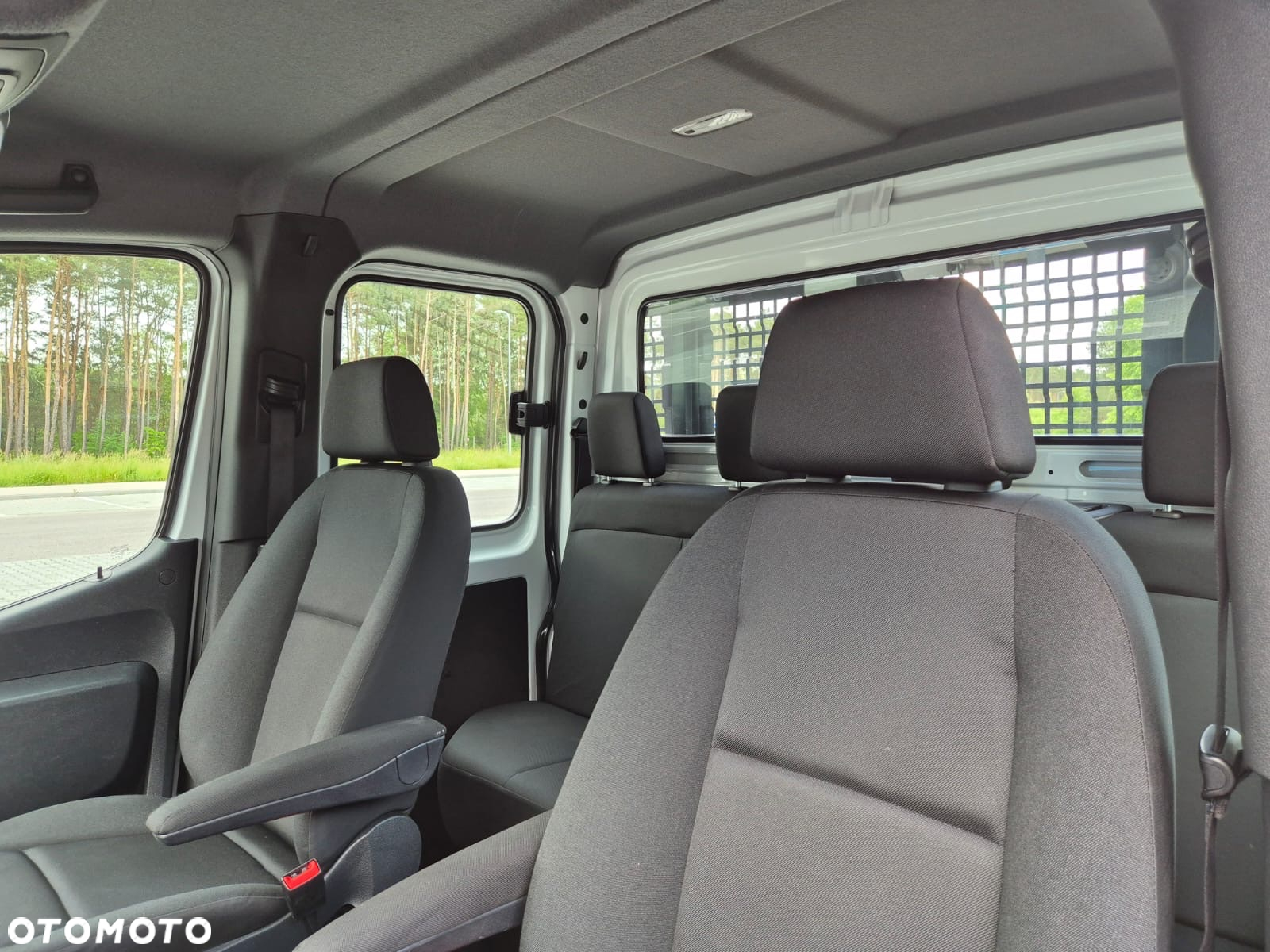 Mercedes-Benz Sprinter - 32