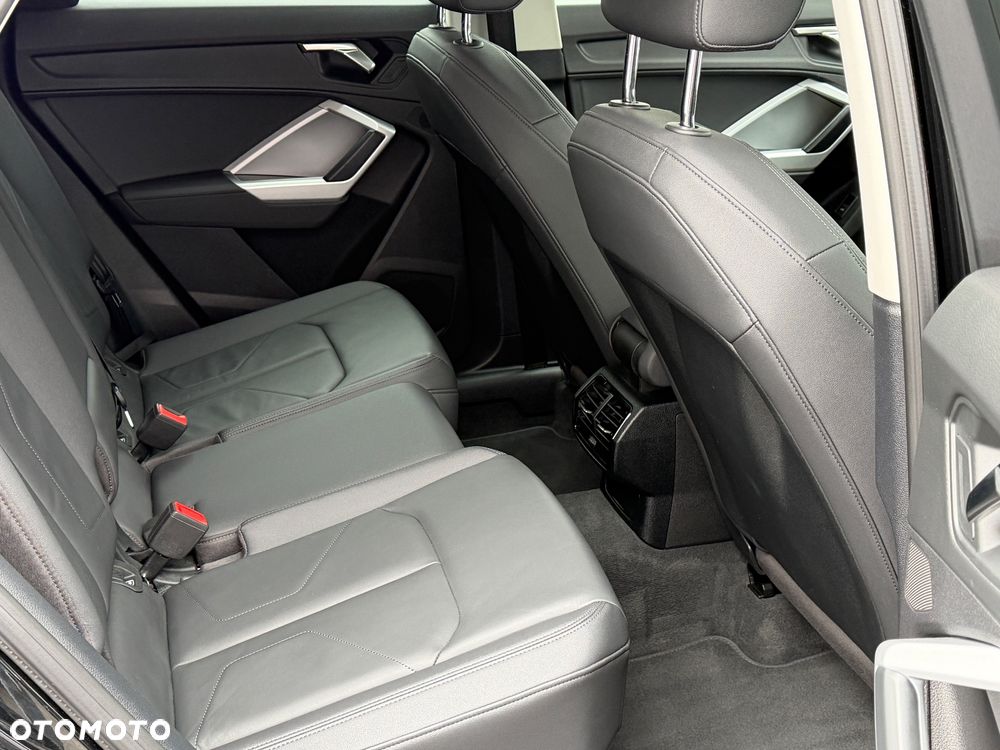 Audi Q3 Sportback - 18