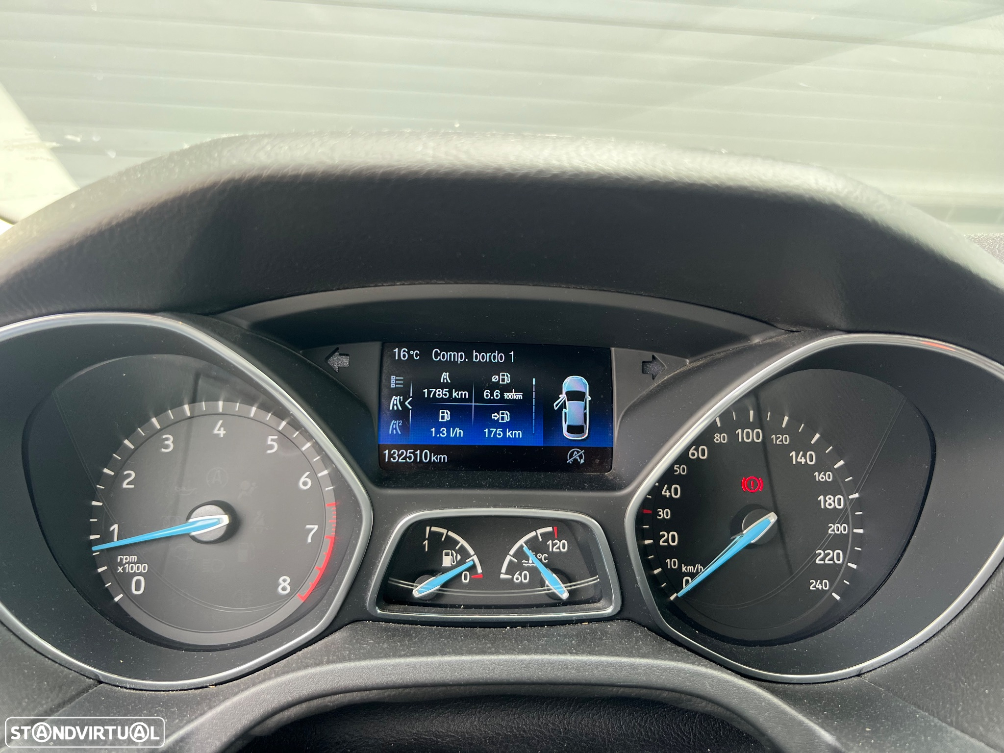 Ford Focus SW 1.0 SCTi Titanium - 11