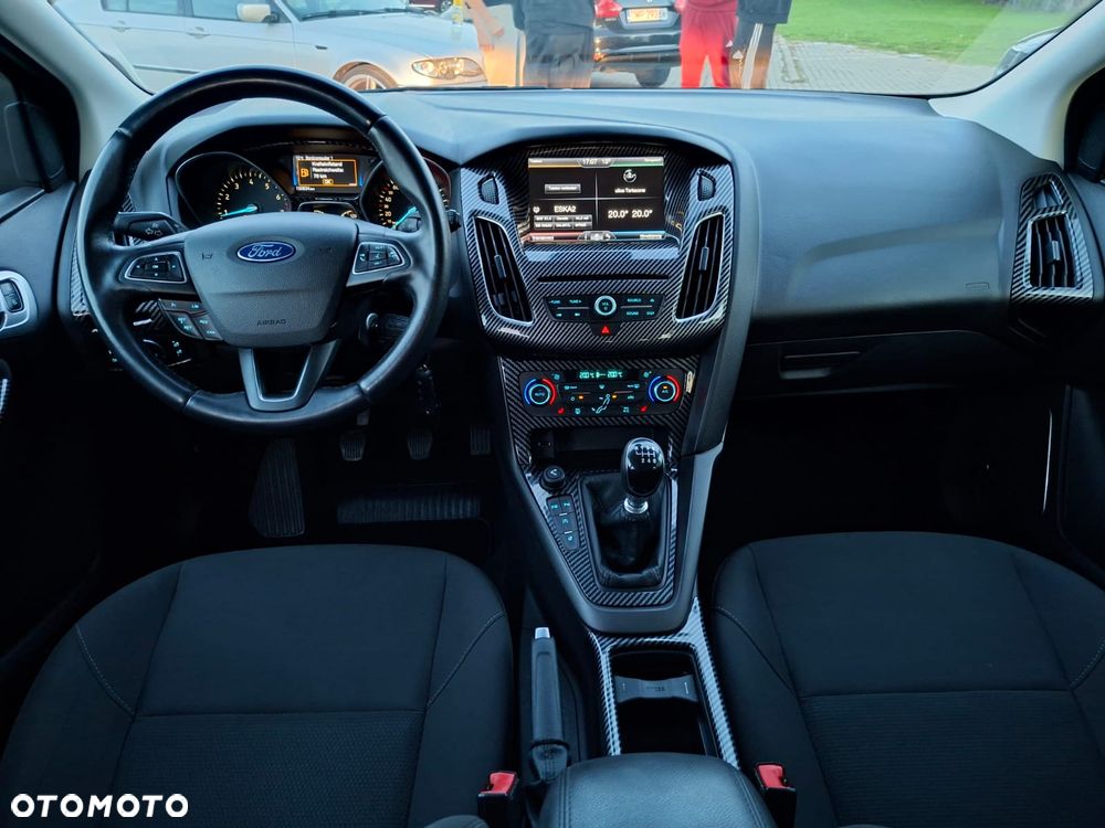 Ford Focus - 11
