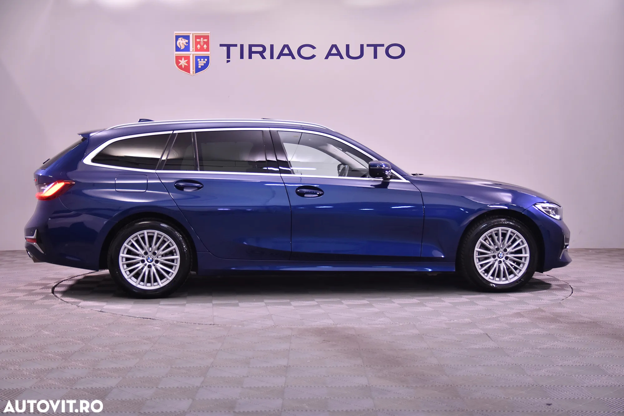 BMW Seria 3 320d Touring xDrive Aut. - 6