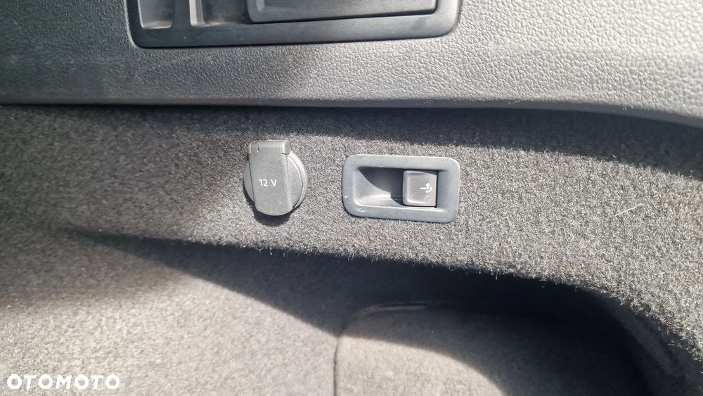 Volkswagen Passat - 10