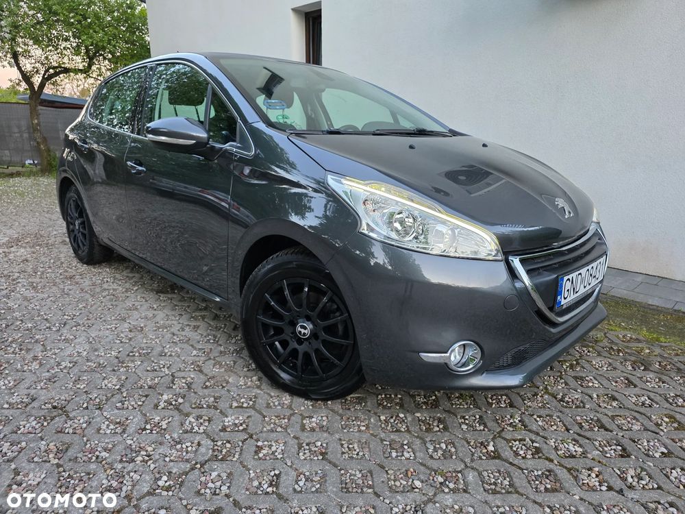 Peugeot 208 1.2 VTi Allure - 39