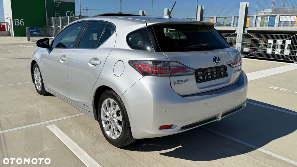 Lexus CT 200h Prestige - 4