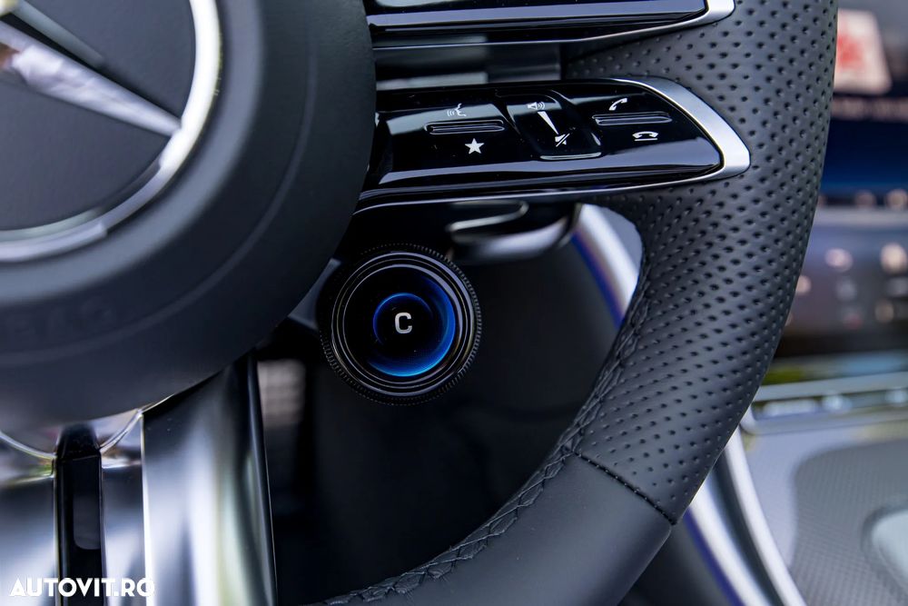 Mercedes-Benz CLE Mercedes-AMG 53 4M+ Cabrio AMG S.SHIFT TCT 9G - 29