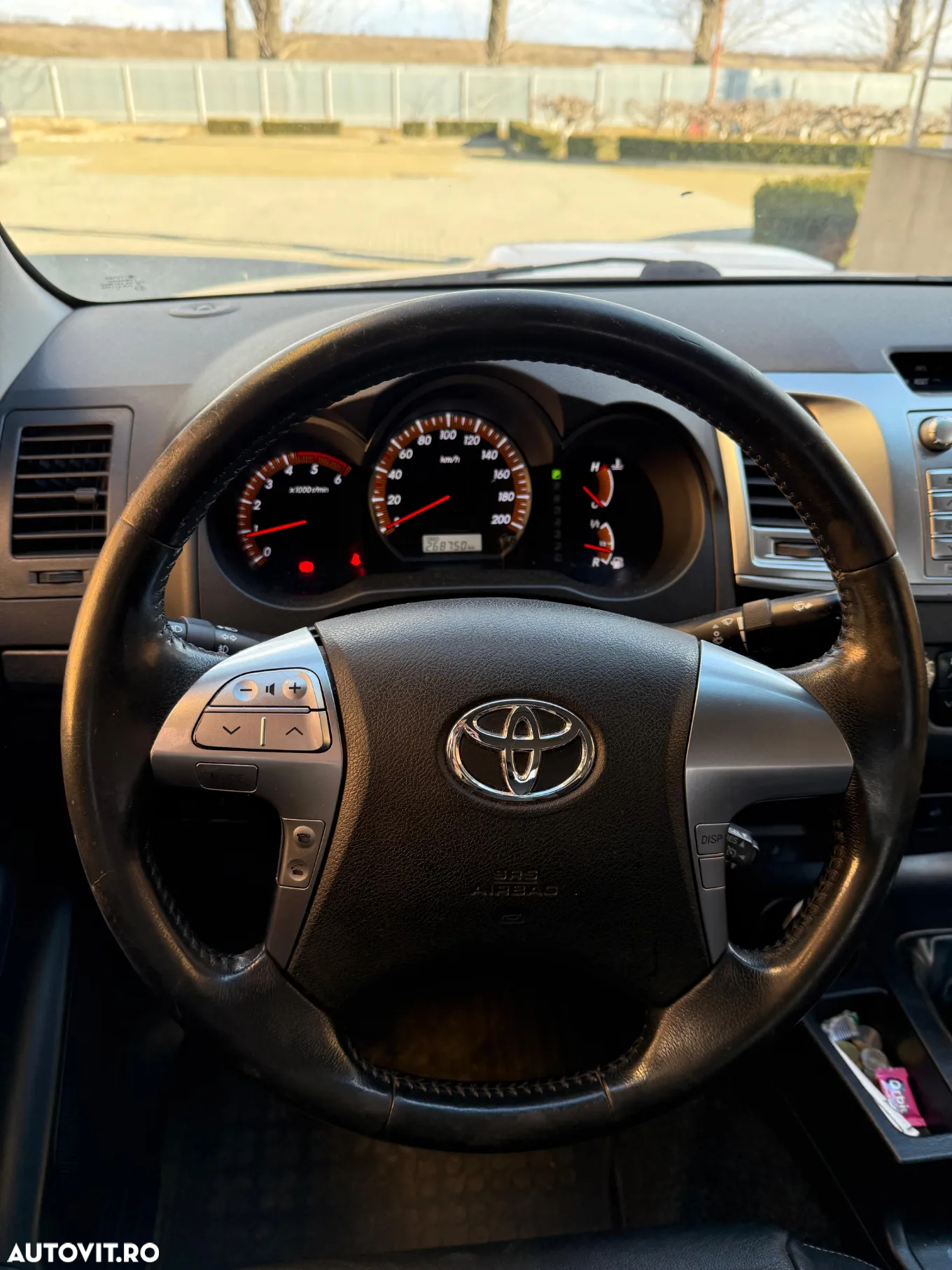 Toyota Hilux 4x4 Cabina Dubla Style+ Aut. - 15