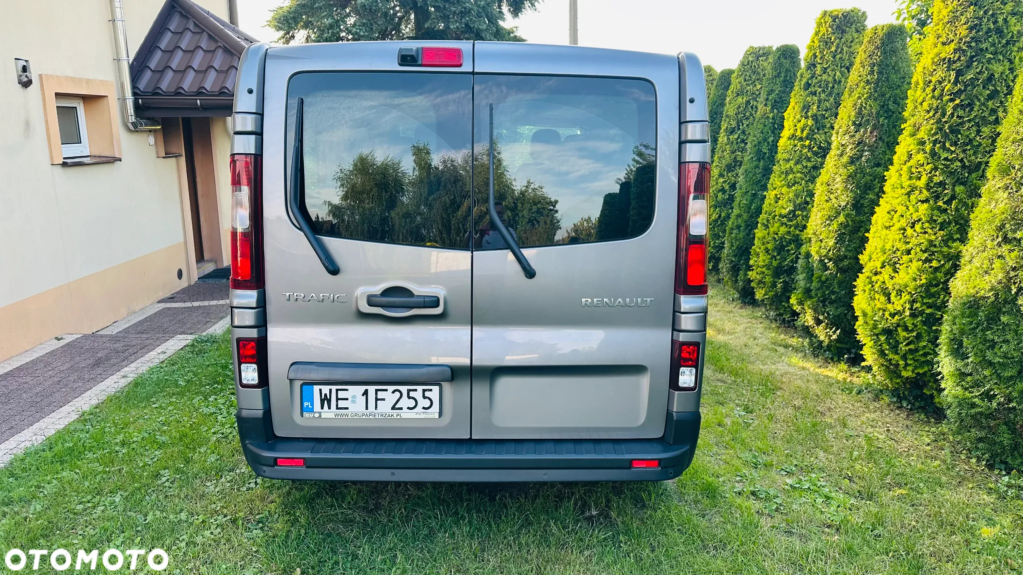 Renault Trafic Grand SpaceClass 2.0 dCi EDC - 6