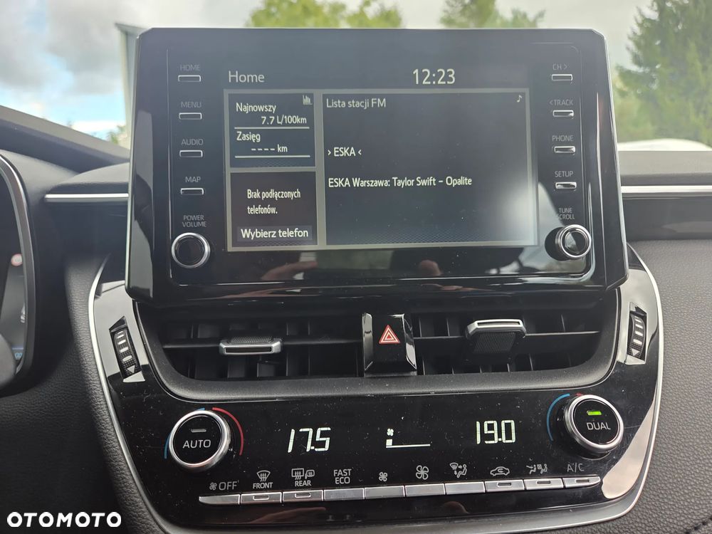 Toyota Corolla 1.5 Comfort - 17