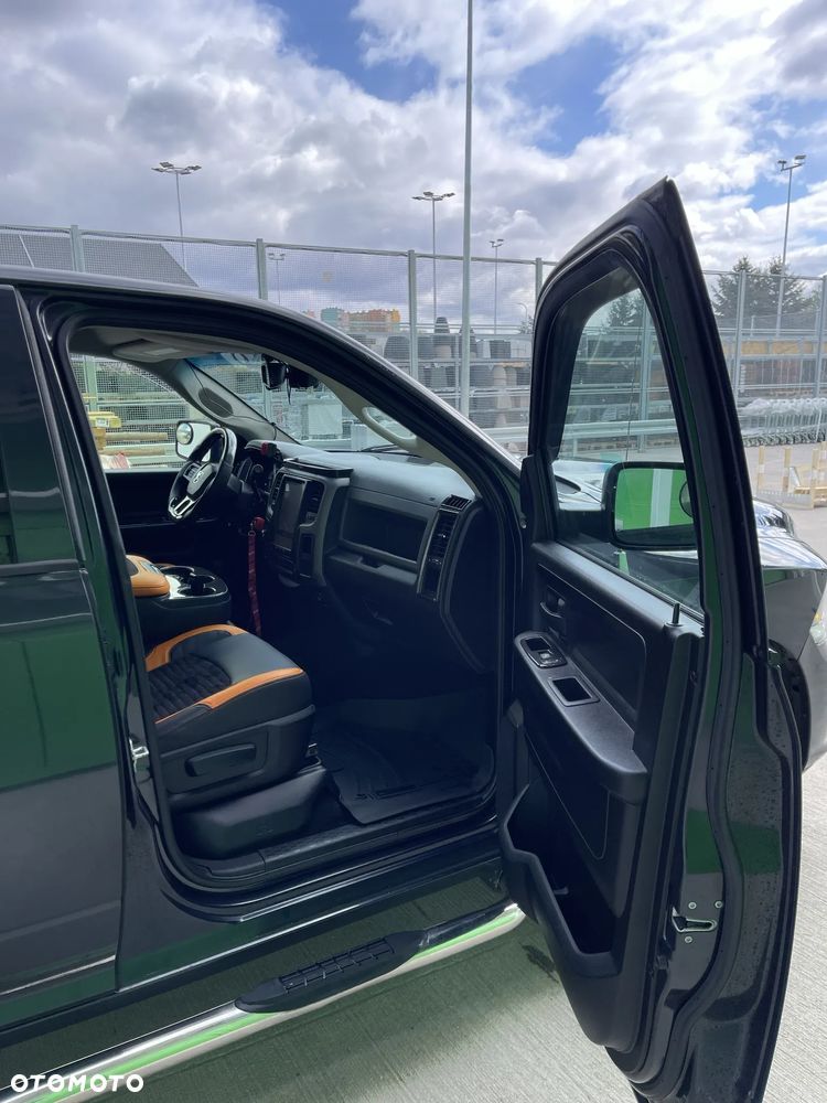 Dodge RAM 5.7 4x4 - 12