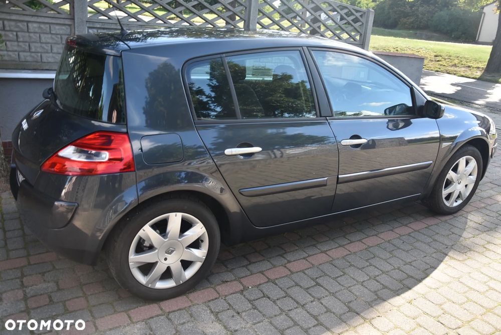 Renault Megane 1.6 16V Dynamique - 16