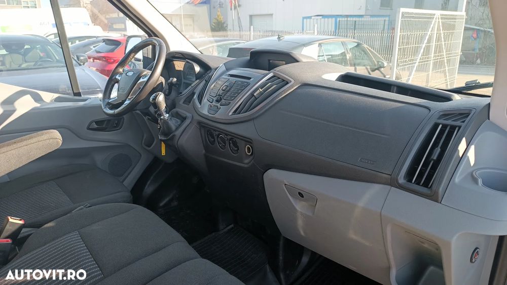 Ford Transit - 30