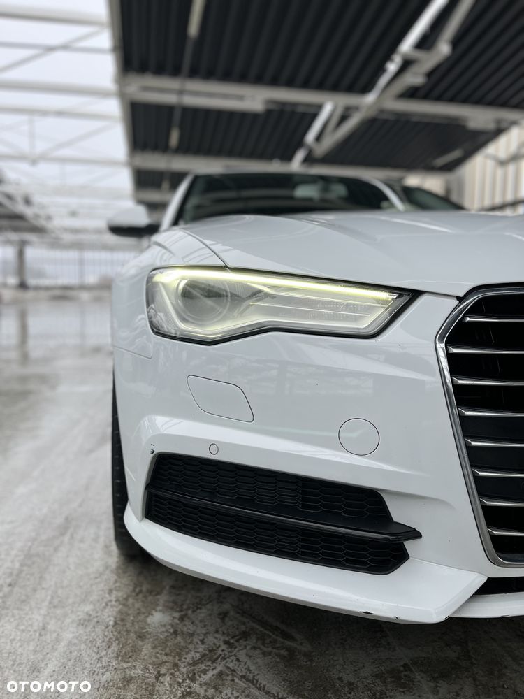 Audi A6 Avant 2.0 TDI Ultra S tronic - 12