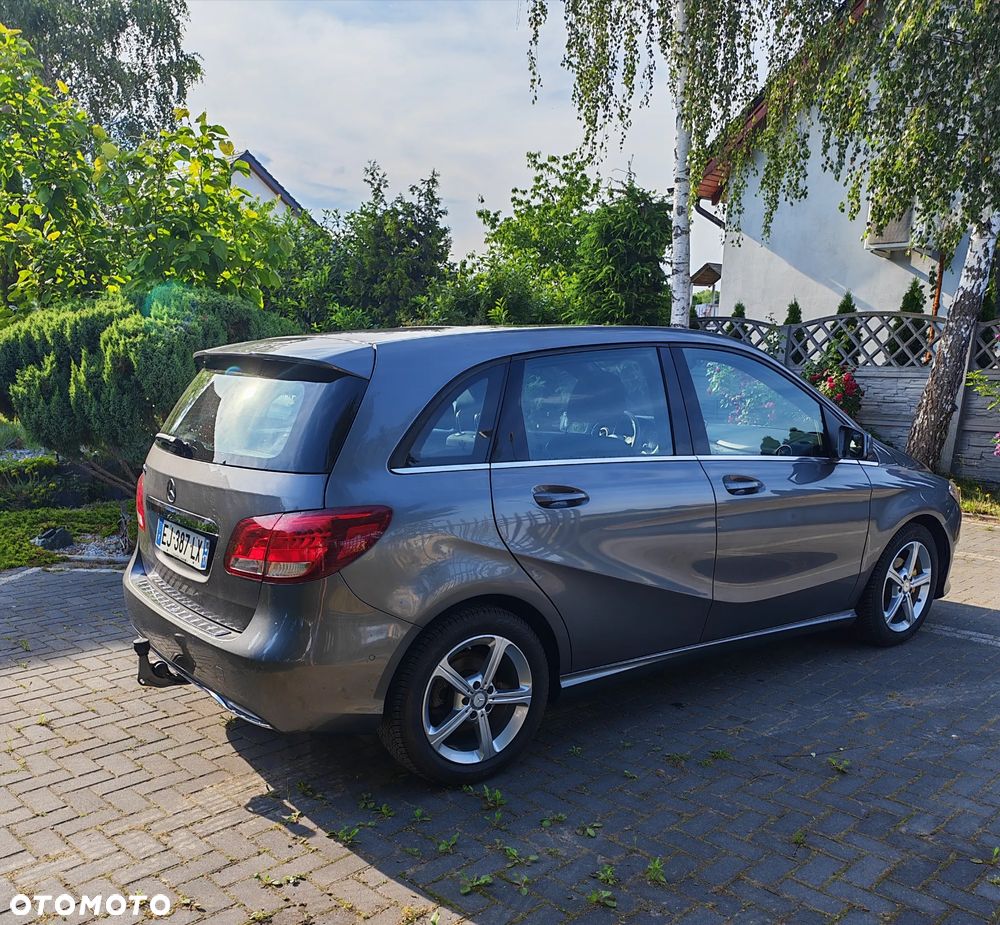 Mercedes-Benz Klasa B 200 d 7G-DCT UrbanStyle Edition - 5
