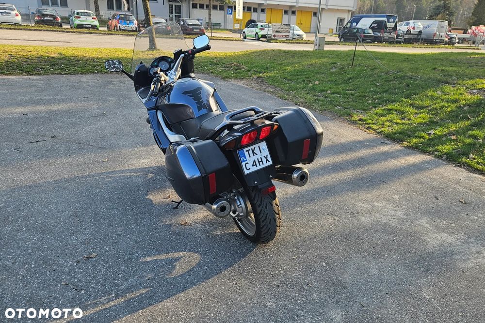 Yamaha FJR - 21