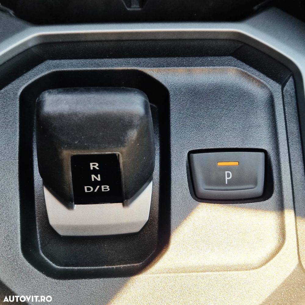 Dacia Duster 155 Journey - 23