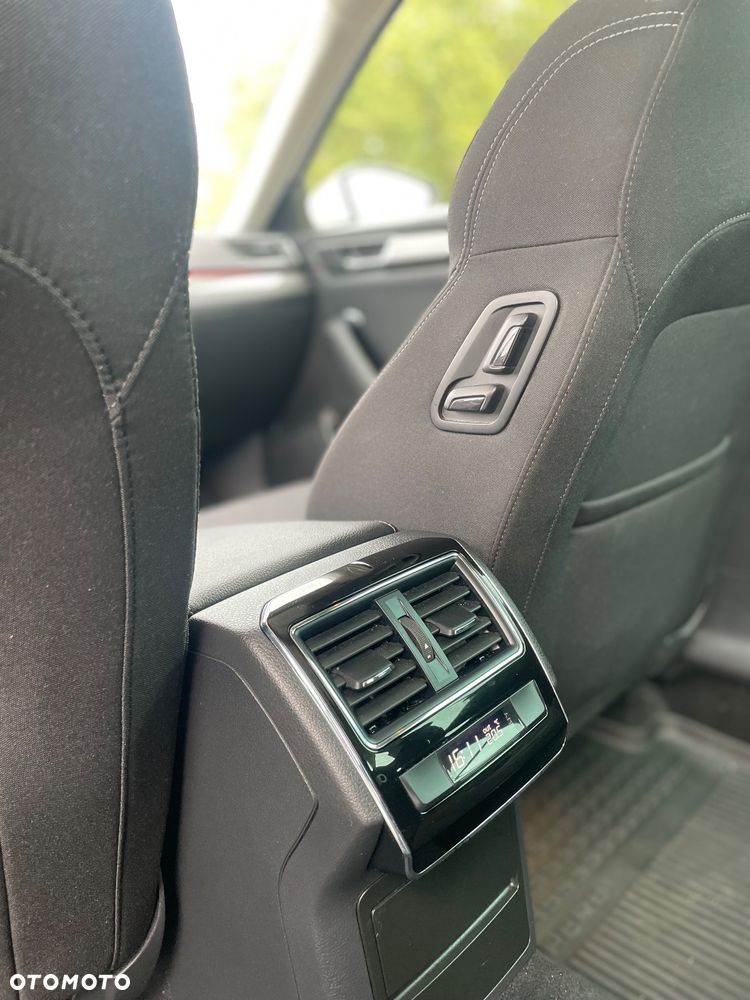 Skoda Superb 2.0 TDI 4x4 DSG Style - 20