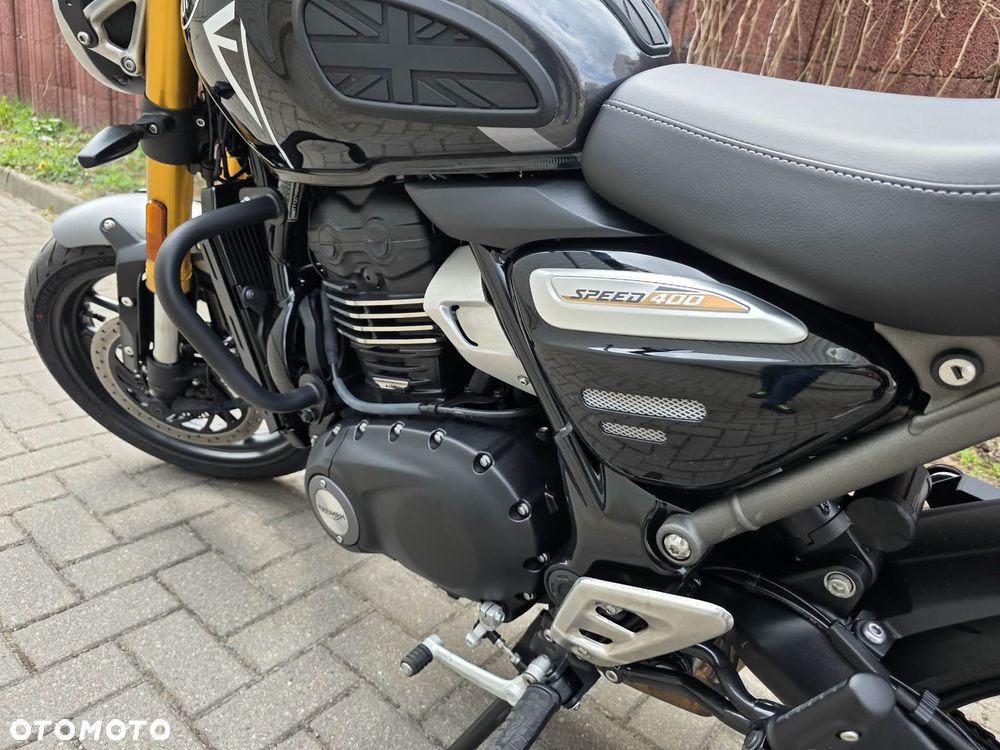 Triumph Inny - 8