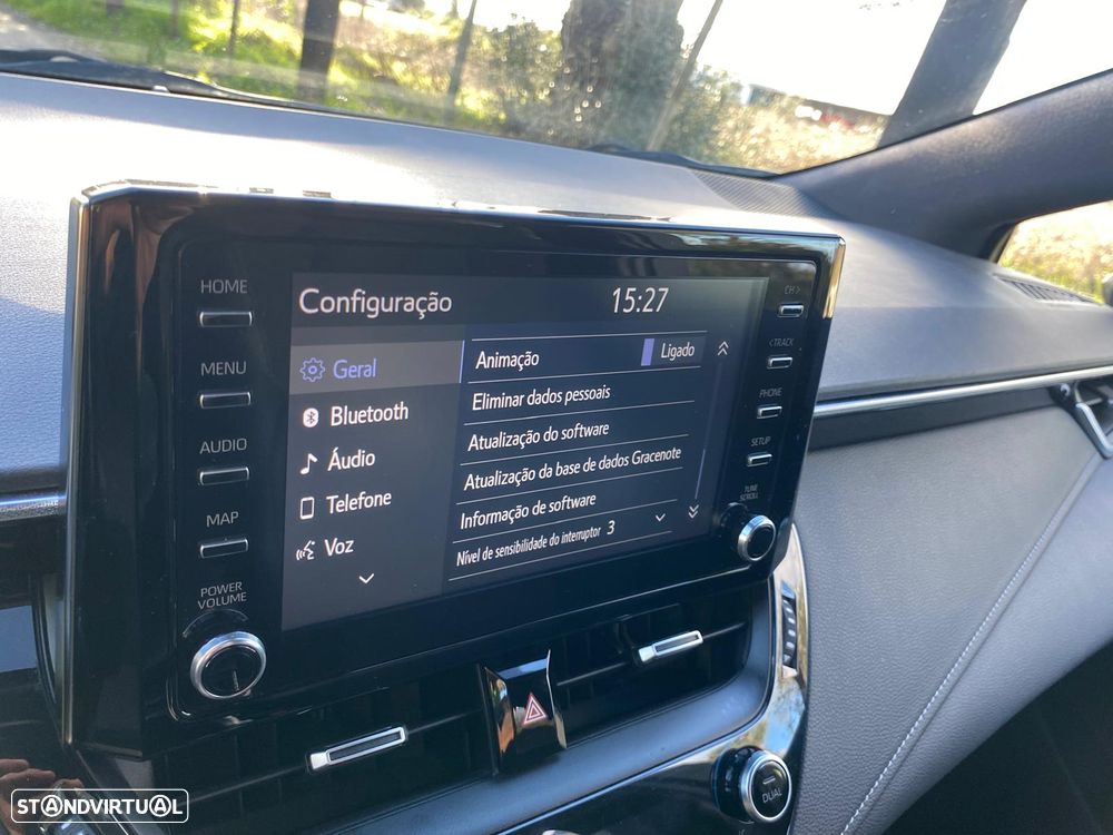 Toyota Corolla Touring Sports 1.8 Hybrid Comfort+P.Sport - 32