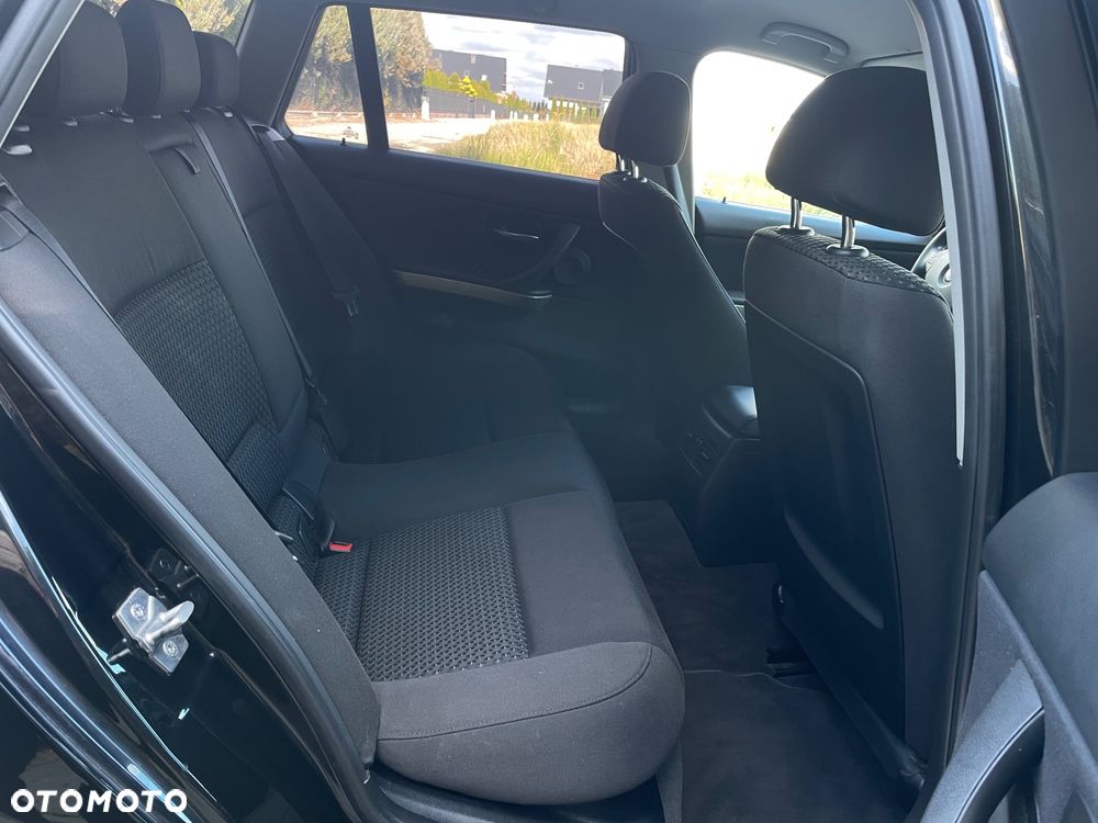 BMW Seria 3 320d - 13