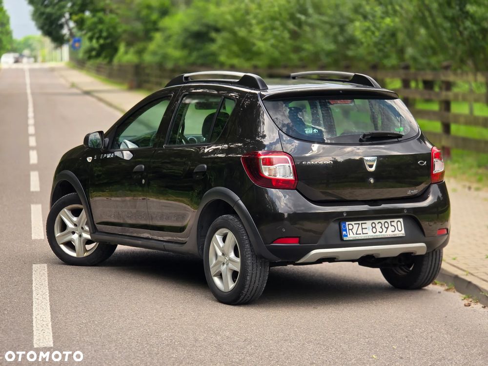 Dacia Sandero Stepway dCi 90 (S&S) Celebration - 3