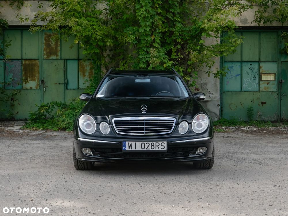 Mercedes-Benz Klasa E 500 4-Matic T Avantgarde - 2