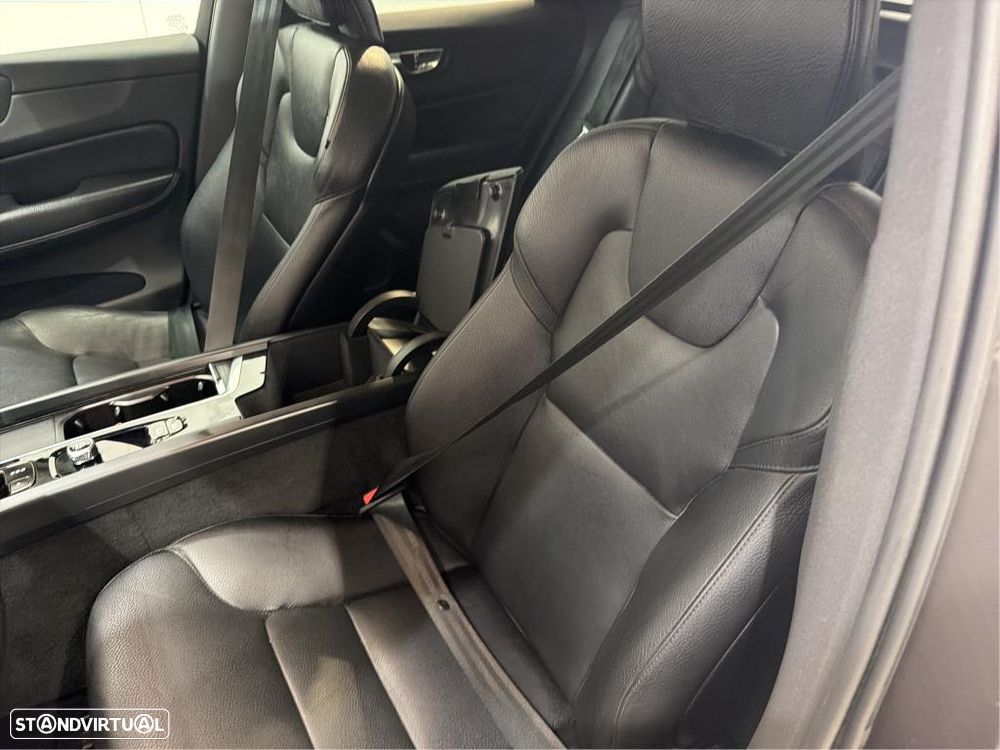 Volvo XC 60 2.0 T6 PHEV Inscription Expression AWD - 6