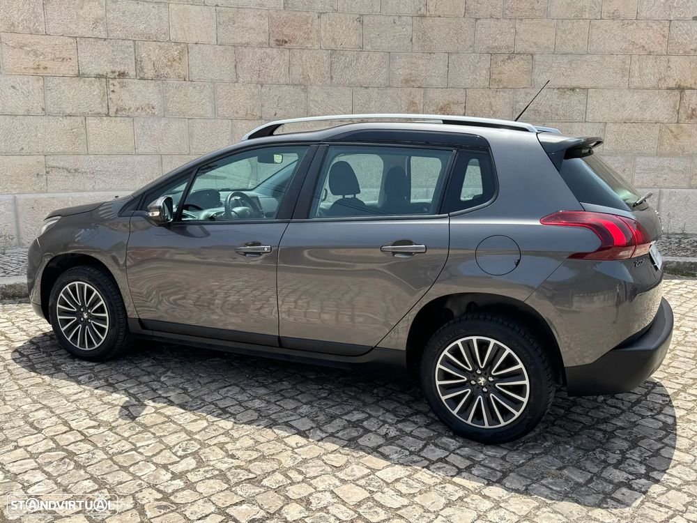 Peugeot 2008 1.2 PureTech Access - 6