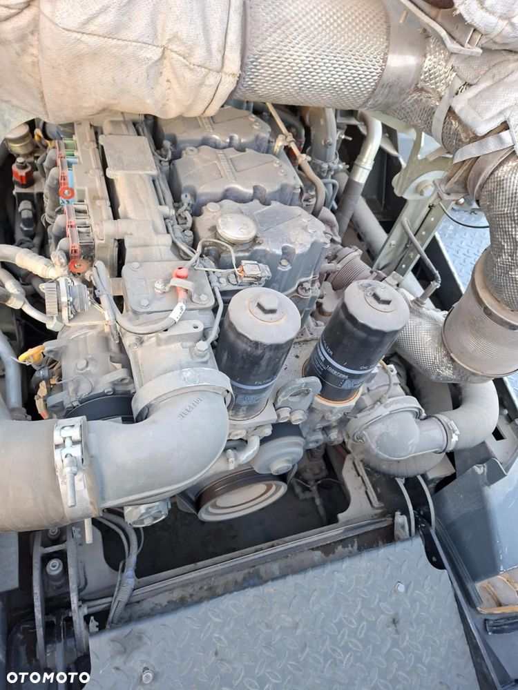 Liebherr L 550 X POWER - 10