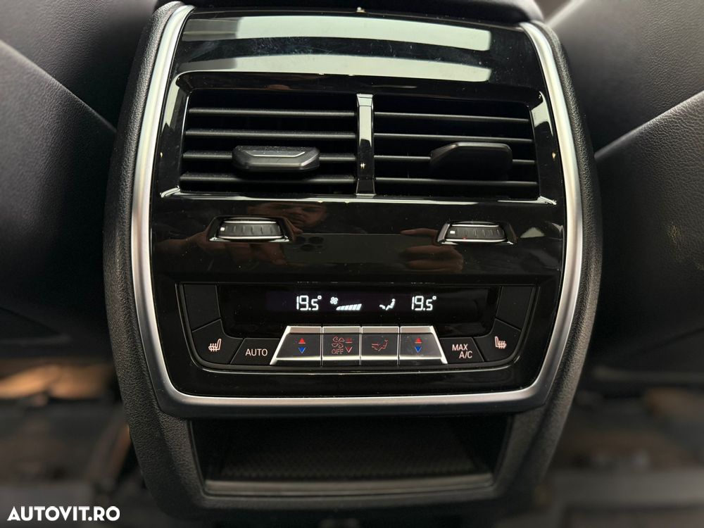 BMW X6 xDrive40i AT MHEV - 11