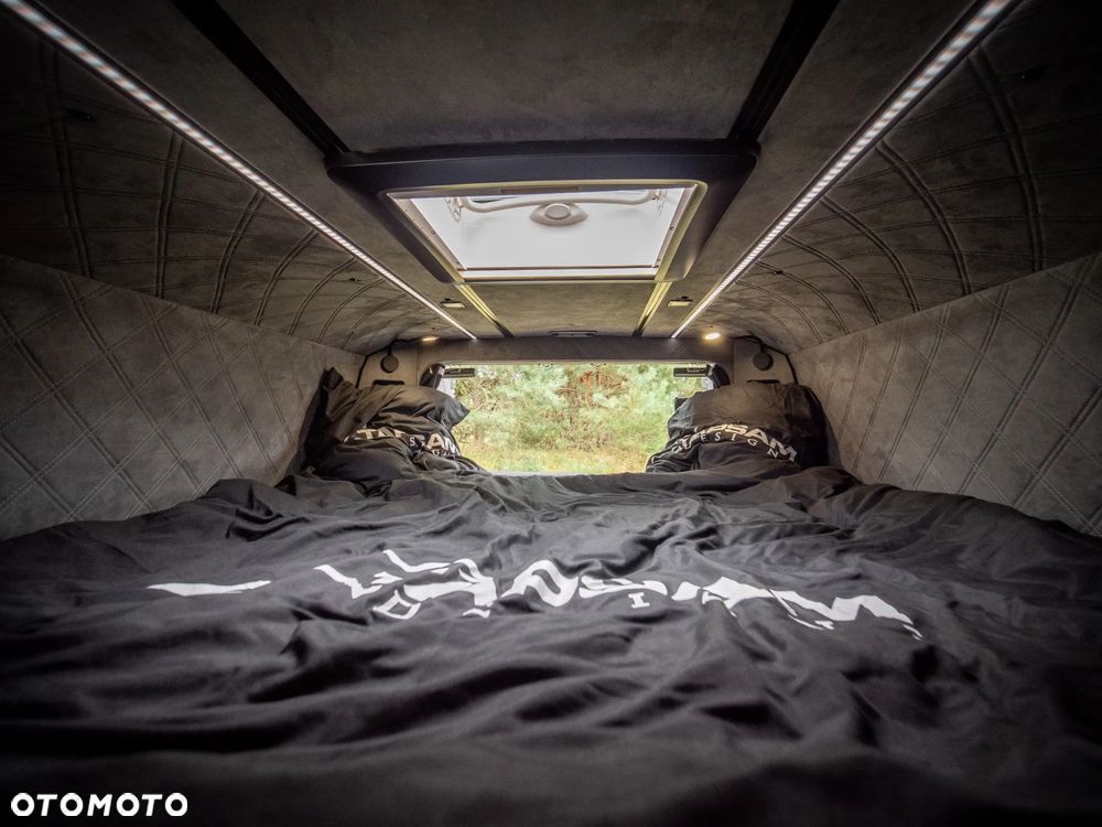 Mercedes-Benz Sprinter - 37