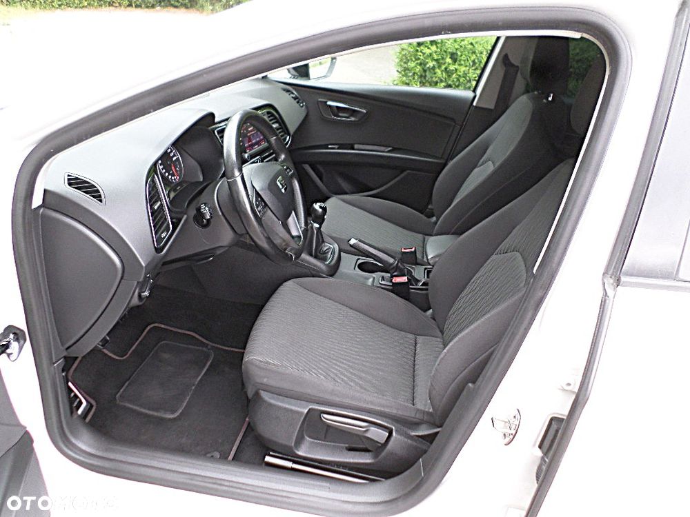Seat Leon 2.0 TDI DPF Style - 32
