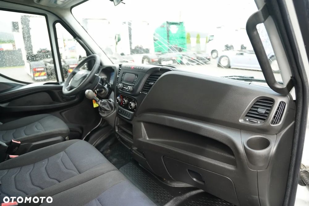 Iveco DAILY 35-150 / WYWROTKA TYLNOZSYPOWA 3,3 M / BLIŹNIAK / MANUAL / - 35