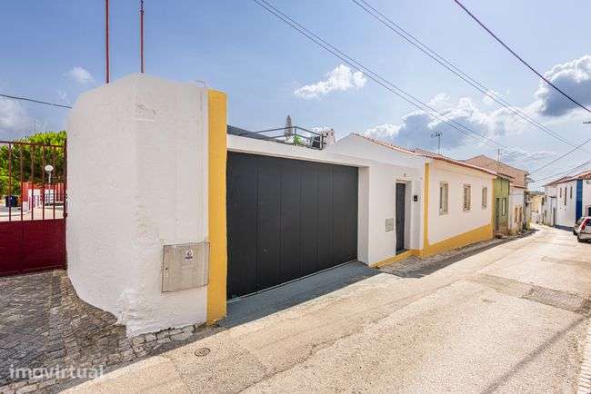 MORADIA T2 + QUINTAL + TERRAÇO – TOTALMENTE REMODELADA CENTRO CARTAXO - Grande imagem: 4/27