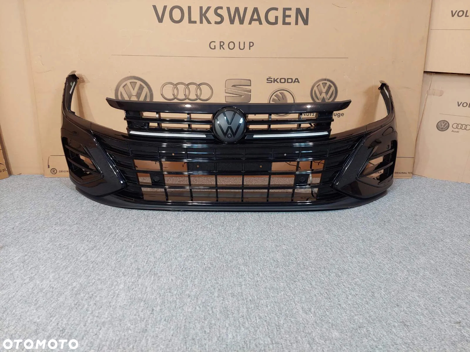 VW ARTEON R Model Lift 2021-2024 Kompletny przod Maska Zderzak Pas Lampy Blotniki - 12