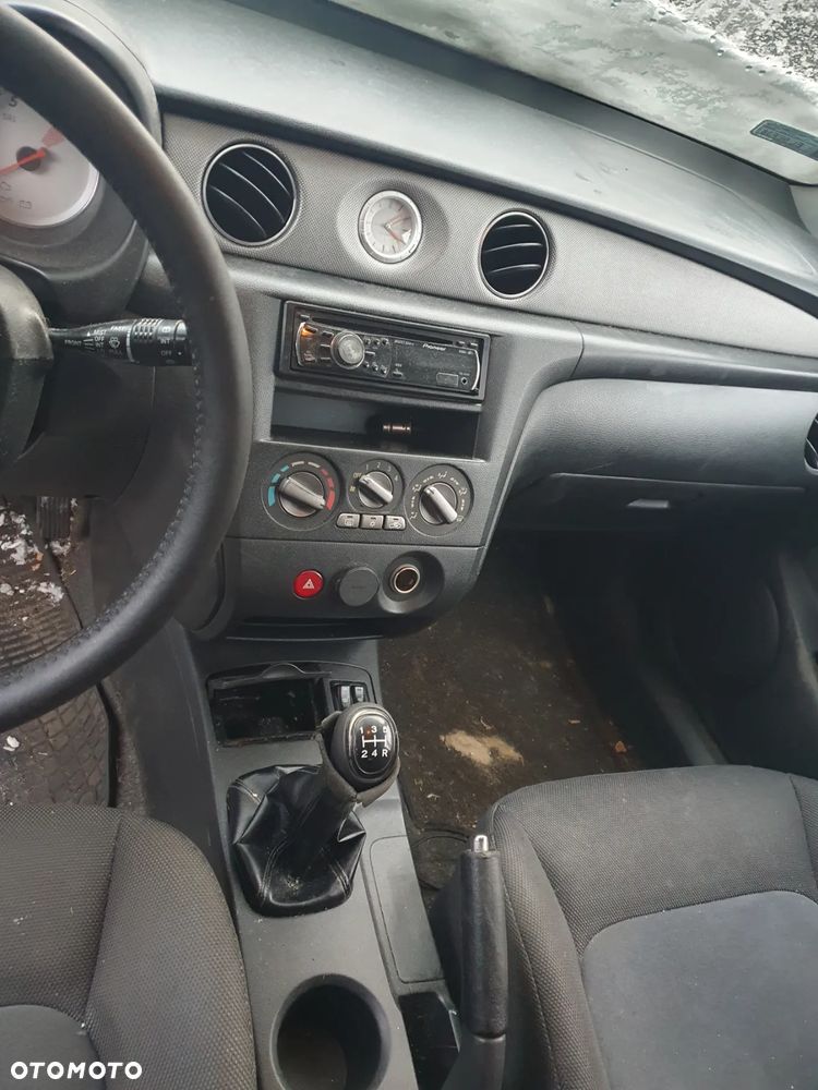Mitsubishi Outlander 2.0 100 kW na części rok 2005 - 4
