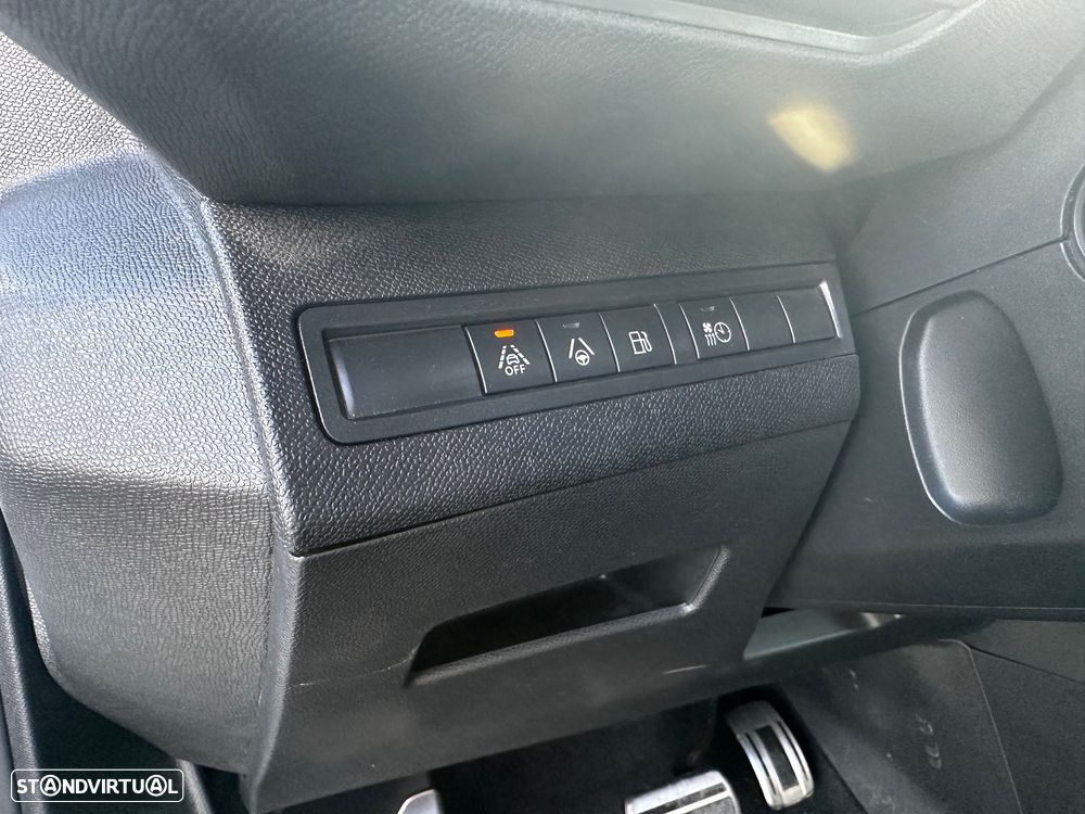 Peugeot 3008 1.6 Hybrid4 GT Line e-EAT8 - 19