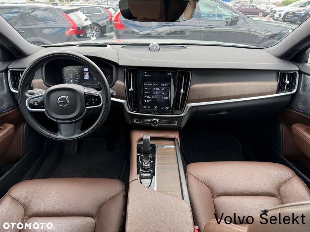 Volvo V90 Cross Country - 20