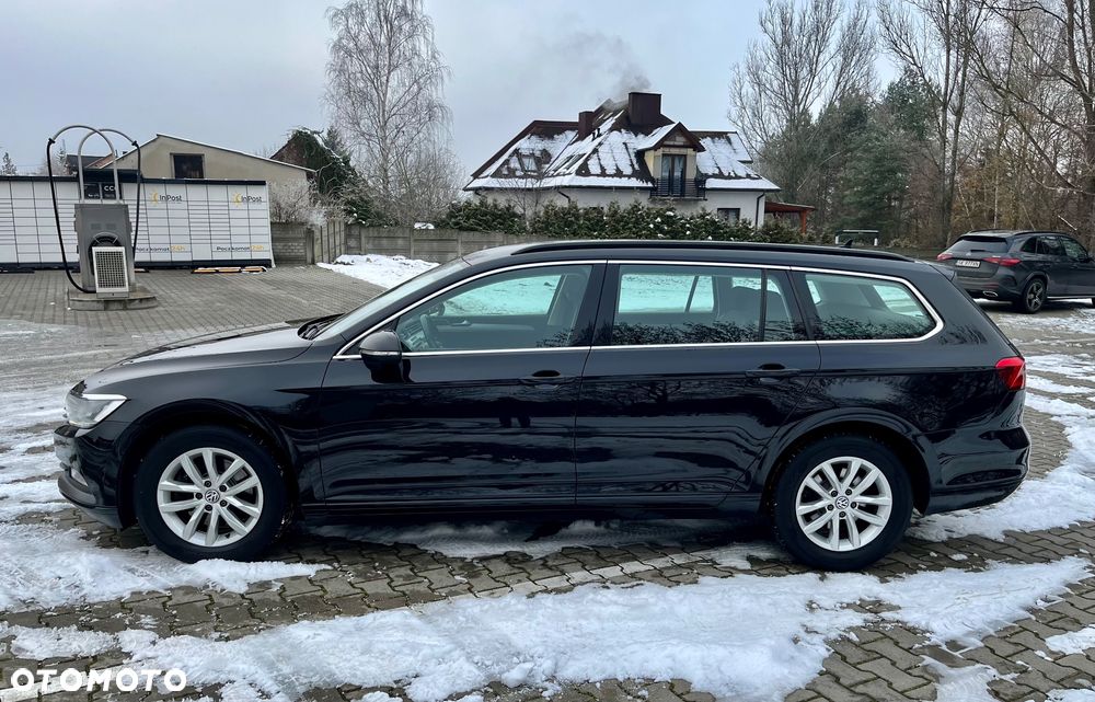 Volkswagen Passat Variant 2.0 TDI SCR DSG BlueMotion Comfortline - 4