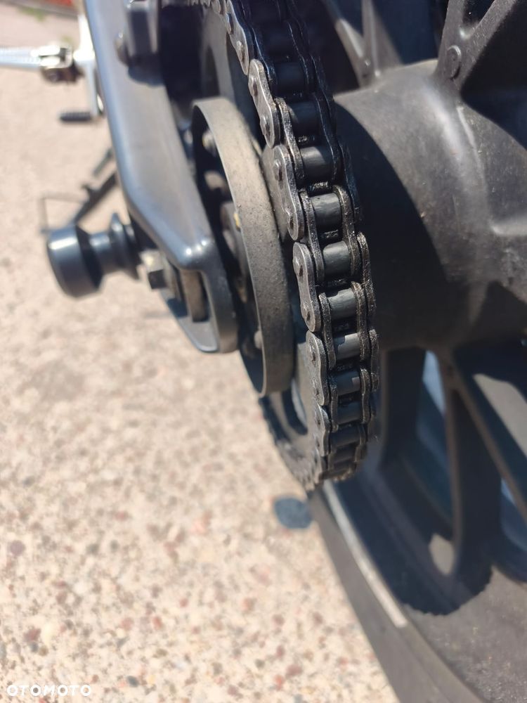 Yamaha R125 - 11