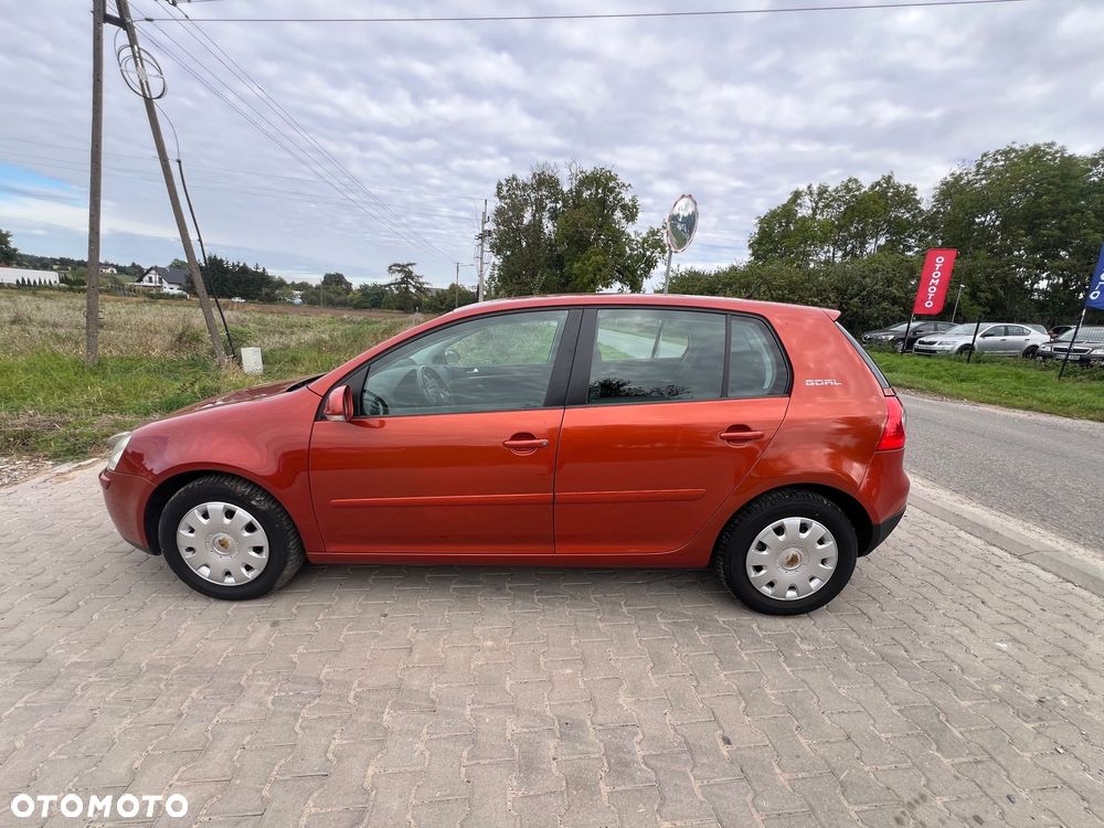 Volkswagen Golf - 19
