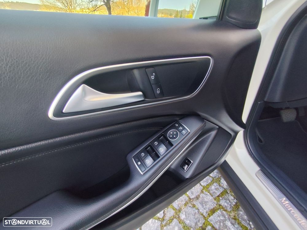 Mercedes-Benz GLA 180 CDI Urban Aut. - 22