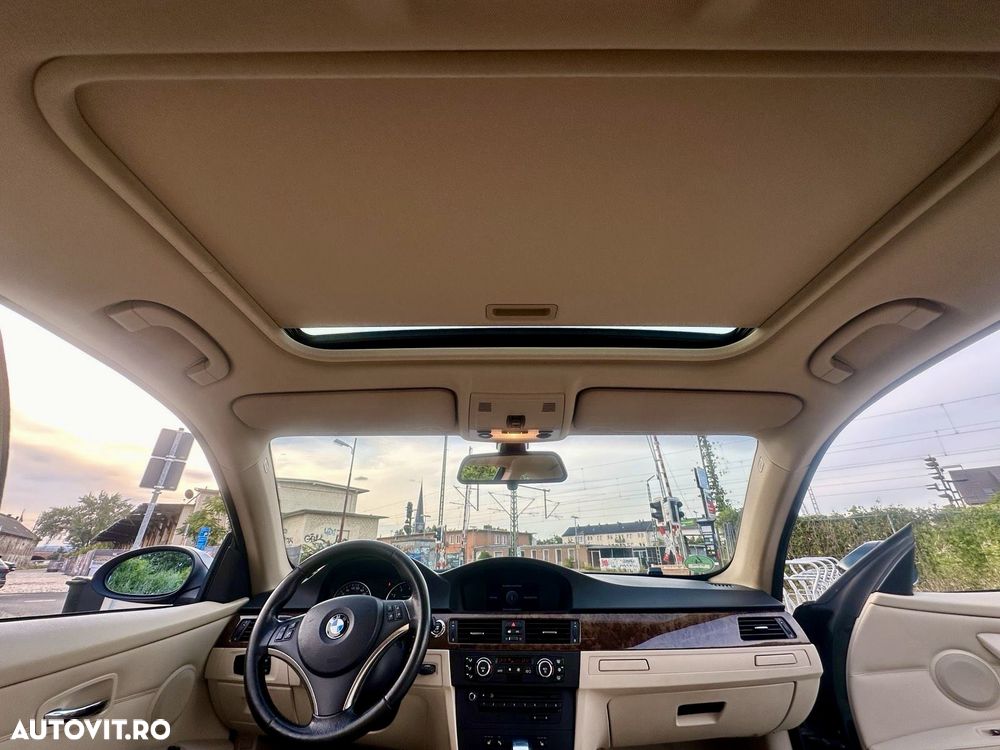BMW Seria 3 320i Aut. - 8