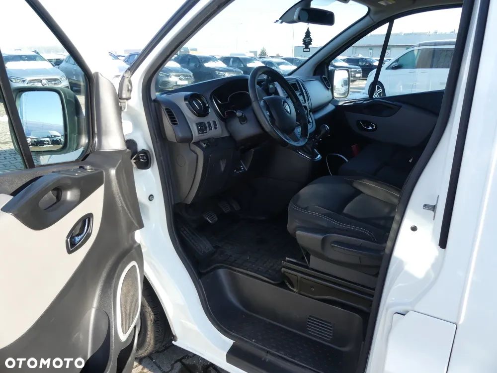 Renault TRAFIC - 6