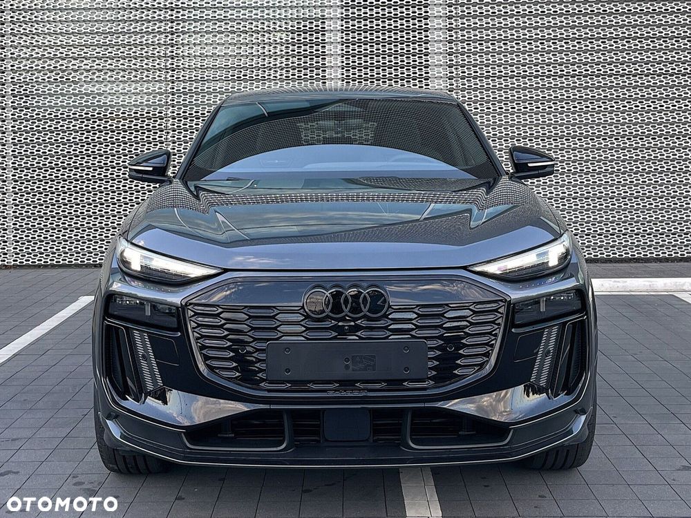 Audi Q6 e-tron - 11
