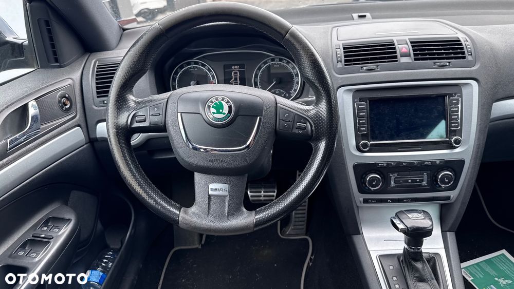 Skoda Octavia 2.0 TDI RS DSG - 17