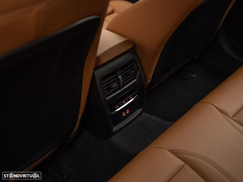 BMW i4 - 55