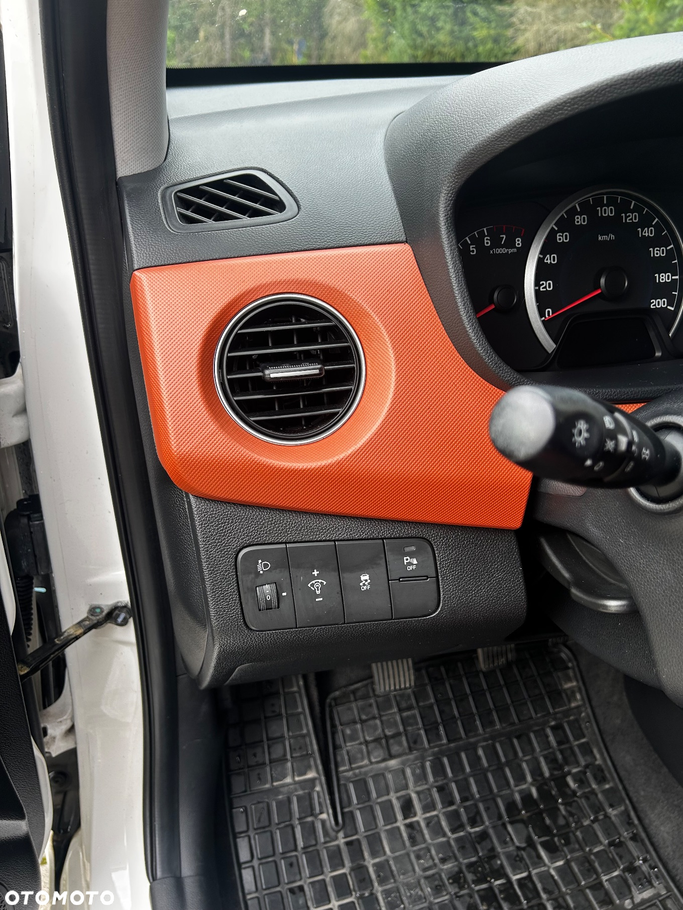 Hyundai i10 - 11