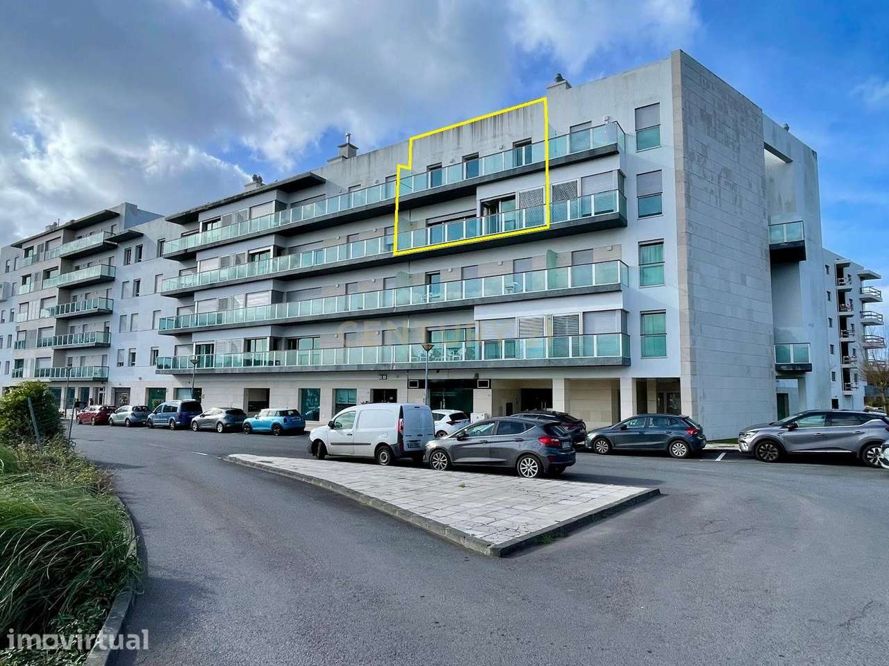 Apartamento T2 Duplex de Excelência | Último Piso | Vistas Mar e Serra - Grande imagem: 3/36