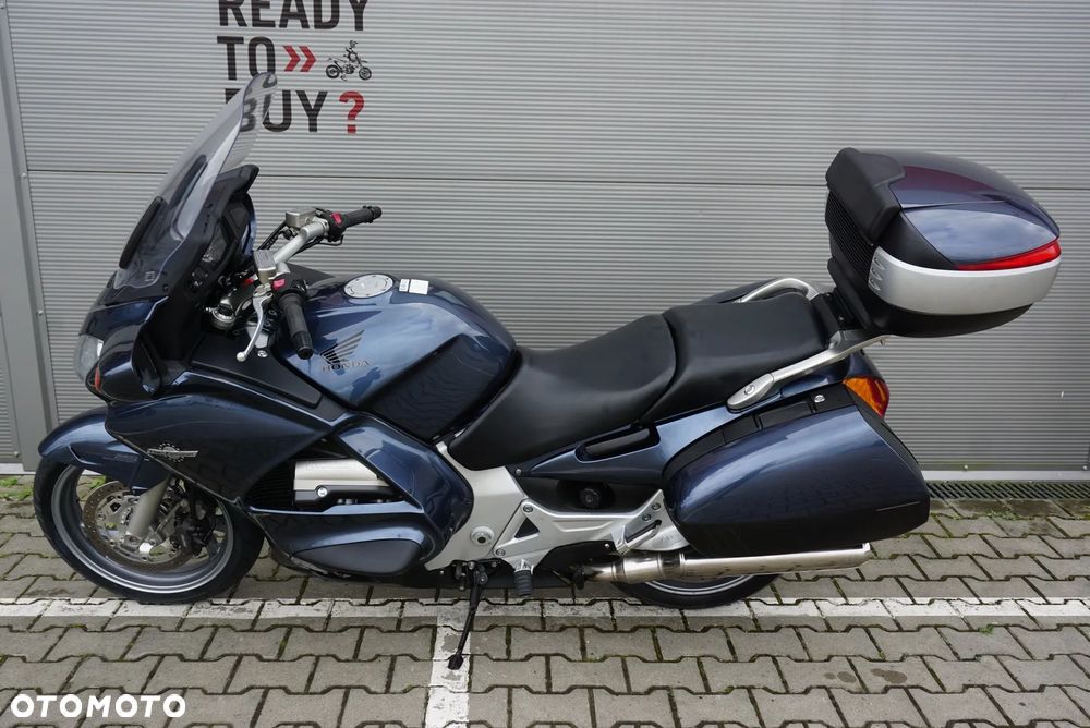 Honda ST - 17